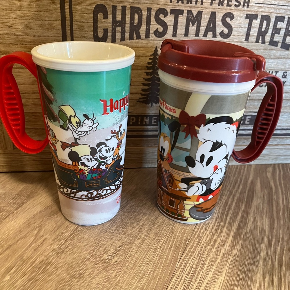 Disney Parks Mickey Christmas Happy Holiday Mug Cup Set of 2